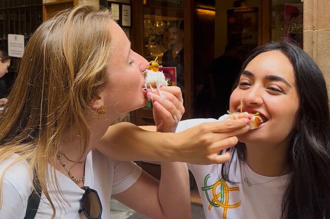 Barcelona Tapas Food Tour, Taverns, History & Local Culture - Gothic Quarter: old streets and a useful introduction
