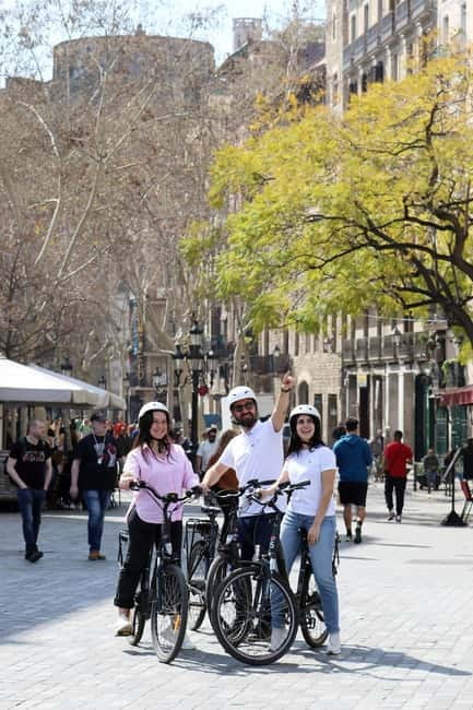 Barcelona: Tapas Tasting Tour by Regular Bike or E-Bike - Starting at Passeig de Lluís Companys