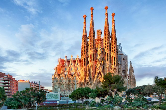 Barcelona Tapas Tour with a Local Foodie: Personalized & Private - Gothic Quarter: history between the food stops
