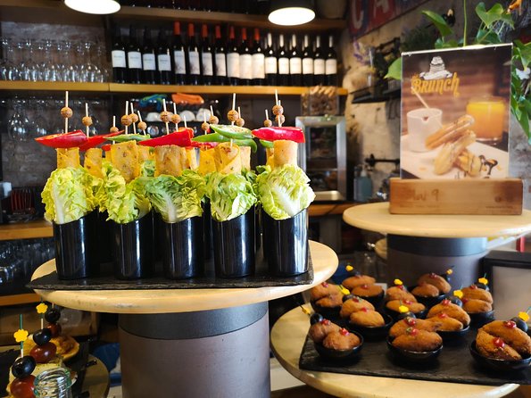 Barcelona Tapas & Wine Private Tour in Traditional Taverns - What makes this Barcelona food walk worth considering