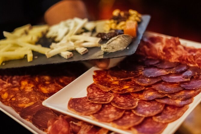 Barcelona Tapas & Wine Walking Tour with Optional Flamenco - Who should book this evening?