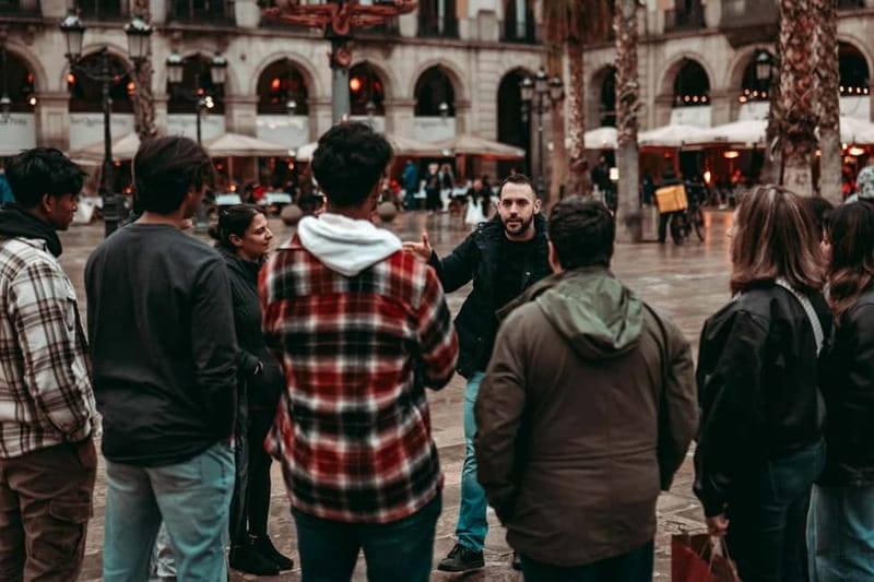 Barcelona: Tipsy Tapas & History Tour in the Gothic Quarter - Key points at a glance
