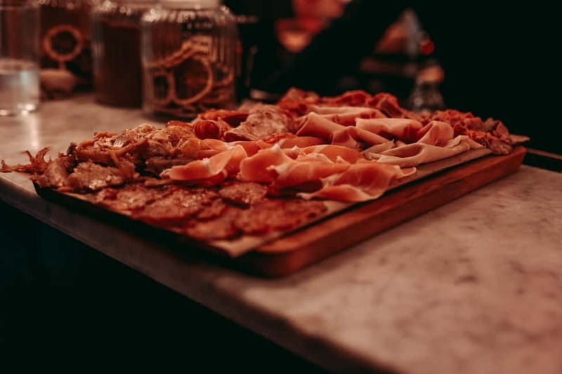 Barcelona: Tipsy Tapas & History Tour in the Gothic Quarter - Second stop: bold flavors in a historic bar