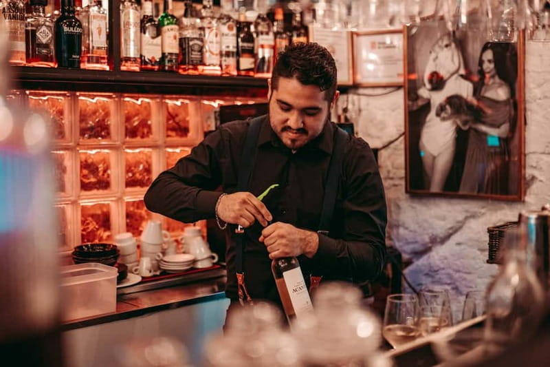 Barcelona: Tipsy Tapas & History Tour in the Gothic Quarter - Starting near Plaza George Orwell or Plaça Reial