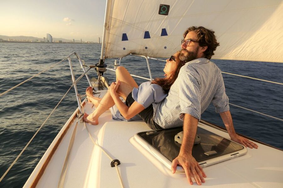 Barcelona: Unique Sunset Sailing Tour with Tapas & Open Bar - Sunset, stars, and a slower pace