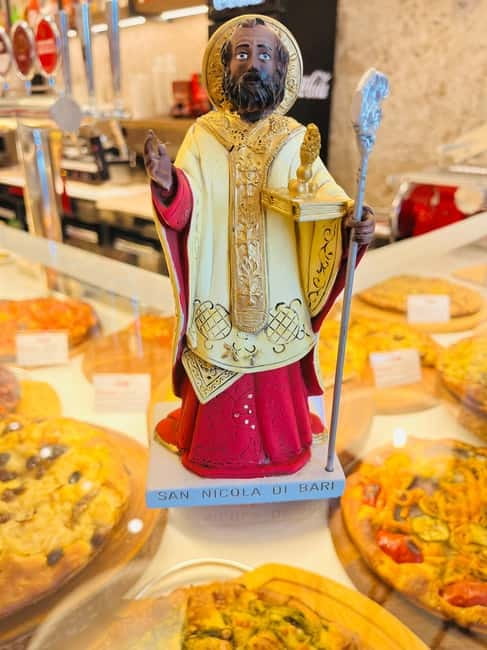 Bari Sunset and Tapas: Street Food Tour with Local Guide - Starting at Molo San Nicola, where Bari faces the sea