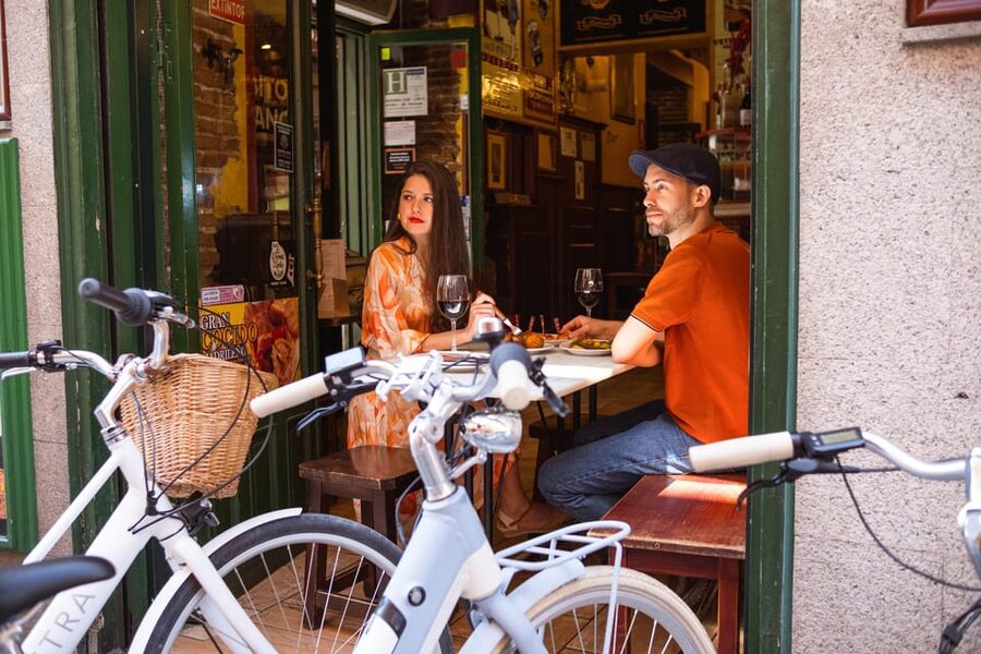 BiciTapeo : Tapas and Highlights Guided Vintage Bike Tour - Why This Tour Works as a First Look at Madrid