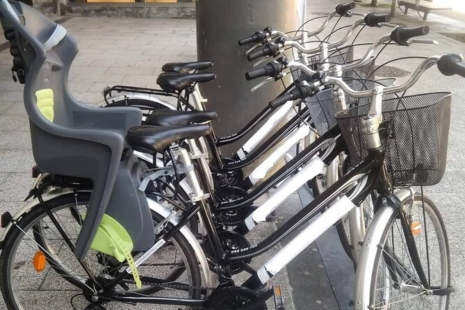 Bike Tour in San Sebastián with FREE pintxo and drink! - Anoeta Stadium and everyday San Sebastián
