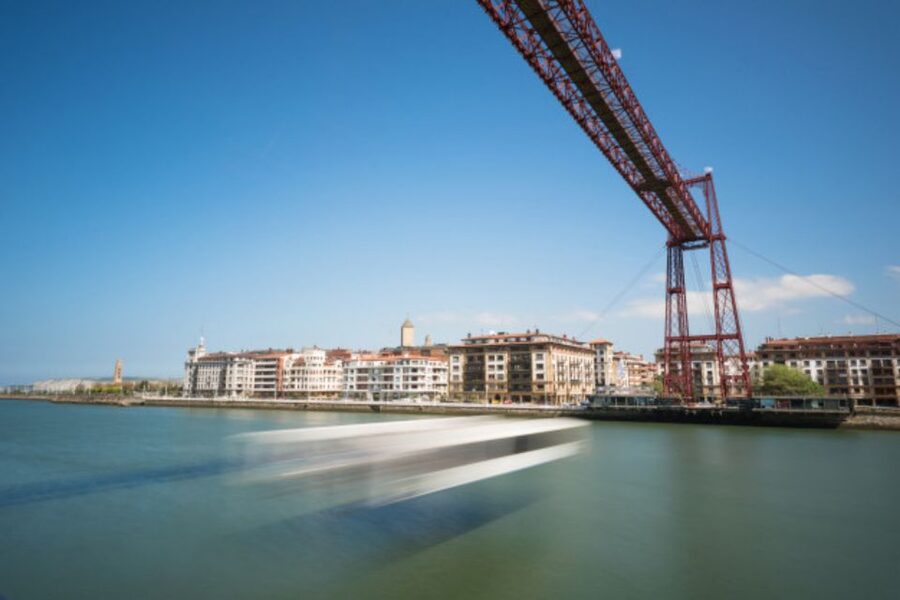 Bike with Pintxos & Drinks in Getxo. Bilbao´s scenic seaside - Who will enjoy this ride most?