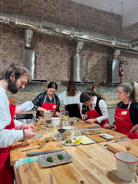 Bilbao: Basque Pintxos and Tapas Cooking Class - Why a pintxos class makes sense in Bilbao