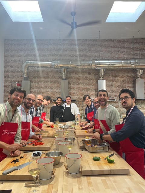 Bilbao: Basque Pintxos and Tapas Cooking Class - Meeting the chef at the cooking school
