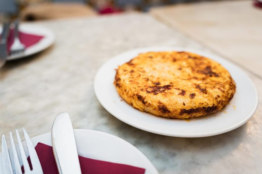Bilbao Food Tour with Pintxos & Drinks with a Local - Pintxos that show Basque variety