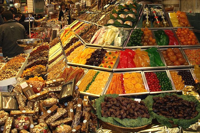 Boqueria & St Caterina Markets with Food & Tapas Small Group Tour - Walking through Barcelona’s Old Town