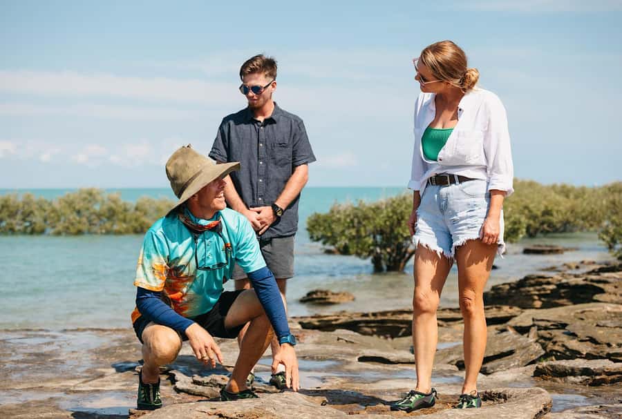 BROOME: DINOSAUR ADVENTURE CRUISE - With Tapas and Cocktail - Why ancient footprints make this cruise different