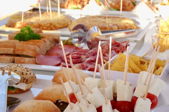 Catamaran sailing at sunset with tapas Palma de Mallorca - Key things to know before you book