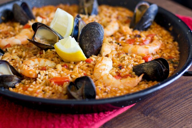 Cook Paella & Tapas + Market Tour in Barcelona (4-Course Meal) - First course: tapas with Spanish wine