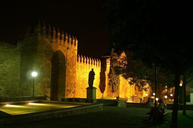 Cordoba by Night Tapas & Wines - Why an evening walk works well in Cordoba
