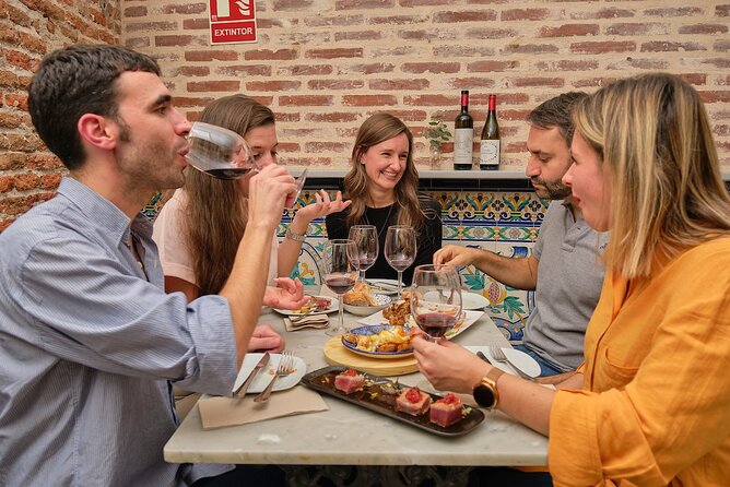 De Tapas in Malasaña: Evening Wine and Tapas Tour - Plaza de las Comendadoras and a quieter finish