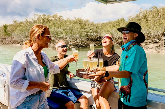 DINOSAUR ADVENTURE CRUISE - With Beachside Tapas and Cocktails - Roebuck Bay and the fossil beach
