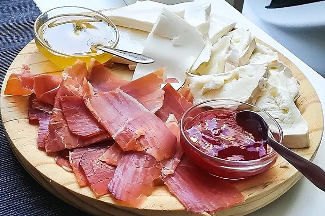 Discover Tavira - Tapas and Wine Tour - Ti Maria turns sightseeing into lunch