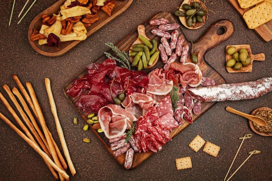 Discover the best "Wines and Tapas in Madrid". - El Anciano Rey de los Vinos and the first taste of Madrid