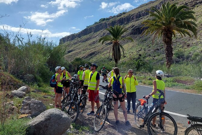 e-Bike Mountain Tour inside a Natural Park+option Tapas in a Cave - The climb to Ayagaures Dam