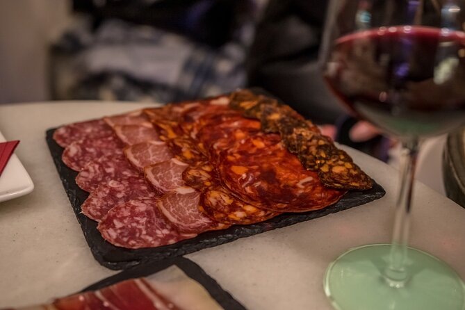 Eat Like a Local in Barcelona: Tapas, Wine & Tradition - Tasting your way through Ciutat Vella