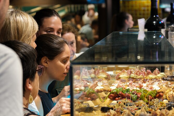 Eating San Sebastian: Beyond Pintxos Tour - Meeting Bernardo on 31 de Agosto Street