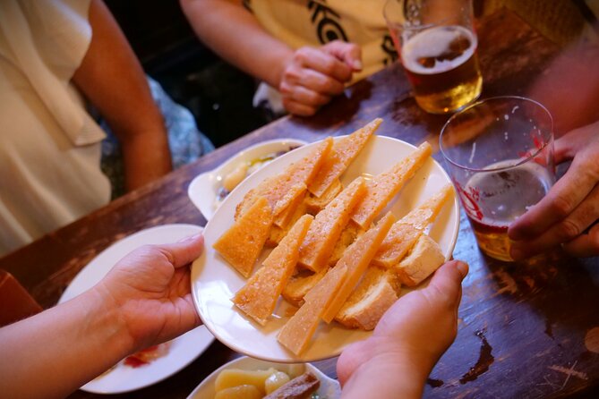 Eating Seville: Tapas, Drinks and Local Flavors Tour - Ending with seasonal ice cream