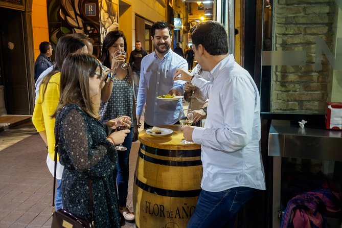 Evening traditional tapas walking tour in old Zaragoza center - The market and the produce of the Ebro basin