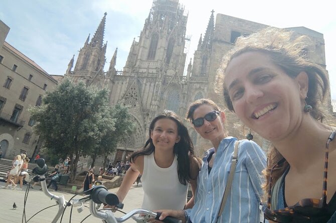 Familly friendly traditions & food tour: tailored tapas & games! - The guide can shape the day