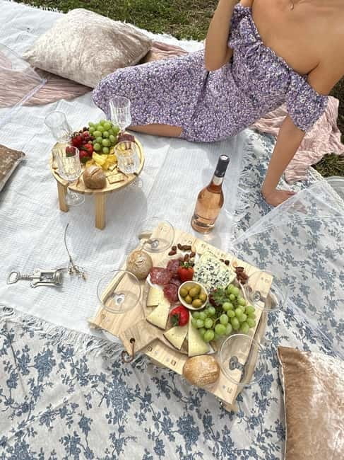 From Barcelona: PRIVATE Horseback Ride + Tapas + Picnic - Why the private format matters