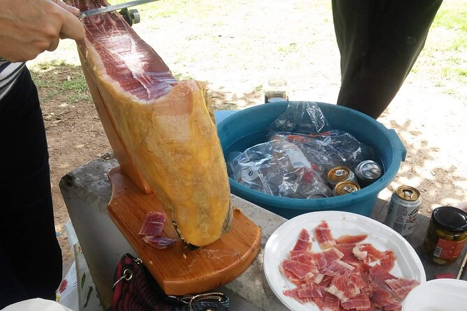 Genuine Valencian tapas tour with a pinch of History - What the private format really adds