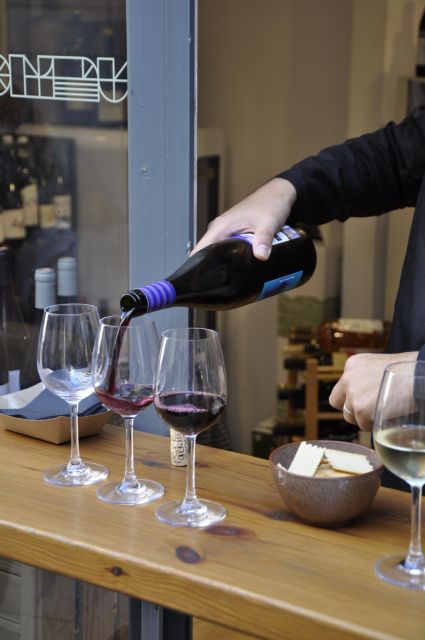 Girona Evening Food Tour & Tapas Bar Experience - Casa Cacao brings a short chocolate break