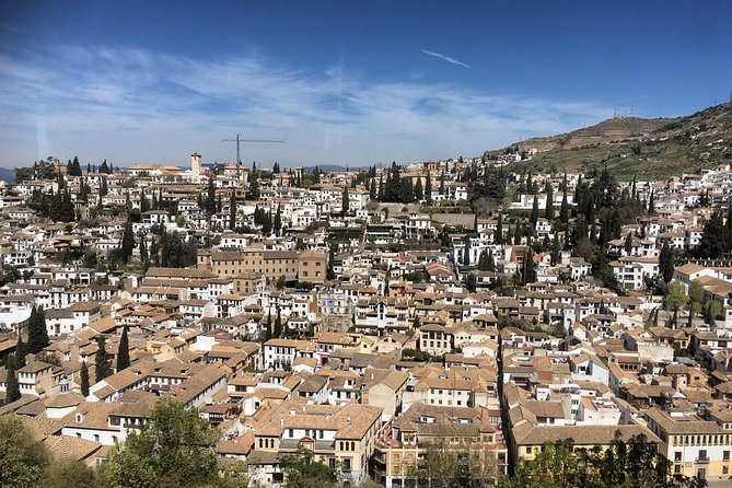Granada and Albaicin: Wine and Tapas Tour - Entering the Albaicín’s steep maze