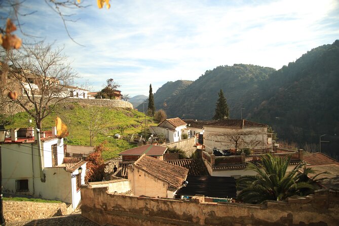 Granada Highlights Tour with Tapas Breaks by Electric Bike - The highest viewpoint and the reward for climbing