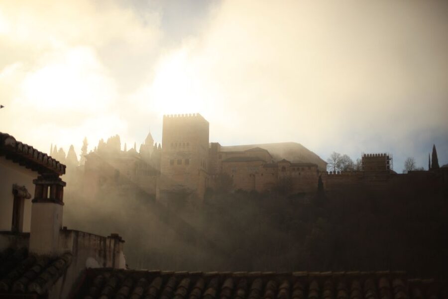 Granada: Highlights & Viewpoints eBike Tour with Tapas Break - Starting near Bar La Trastienda