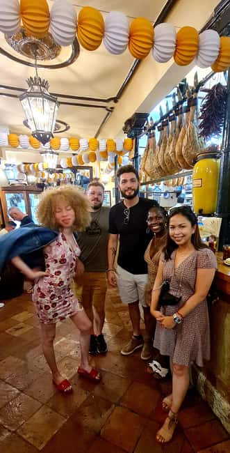 Granada: Spanish Tapas Tour with Local Guide. All included. - Second stop: surprise tapas and Flamenco stories