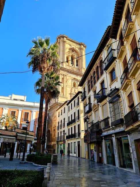 Granada: Spanish Tapas Tour with Local Guide. All included. - Third stop: vermouth from a wooden barrel