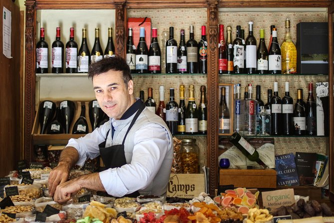 Granada Tapas and Wine Small Group Tour - Group size, timing, and who should book