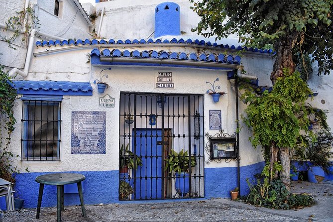 Granada Tapas Trail & Gypsy Flamenco Show - Old Granada adds history between the bites