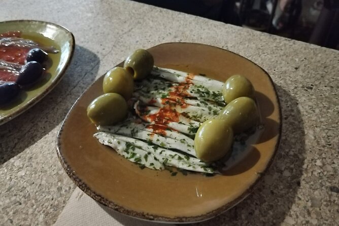 History and culture with tapas dinner - Ferran’s guiding style and the small group limit