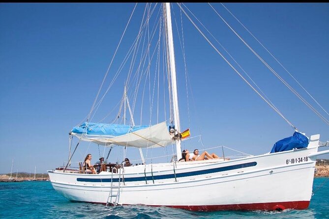 Ibiza: Private Sailboat with Tapas, Open Bar & Music - Who Will Enjoy This Sailing Experience Most?