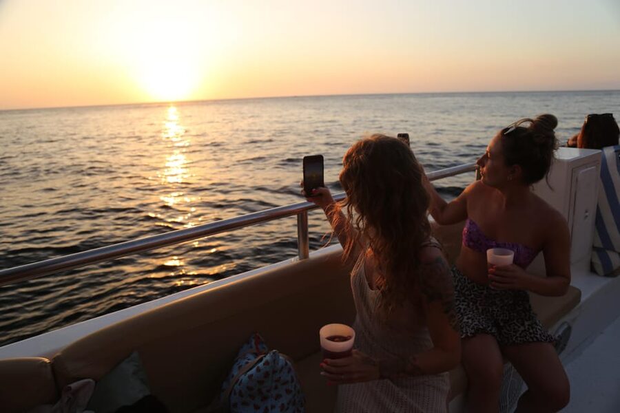 Ibiza: Scenic Sunset Cruise with Tapas and Drinks - Who will get the most from this $91 cruise?