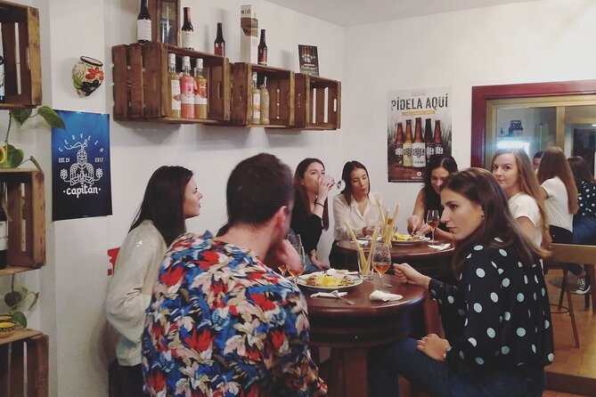 Indulge in Cordoba: Local Wines & Tapas Tasting - Key points at a glance