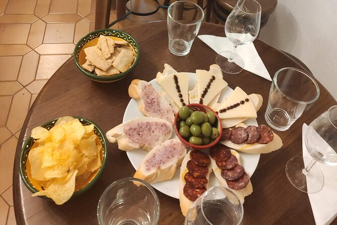 Indulge in Cordoba: Local Wines & Tapas Tasting - Timing, cancellation, and practical planning
