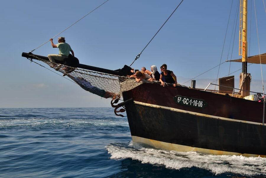 La Palma: 4-Hour Coastline Cruise with Tapas and Barbecue - FAQ