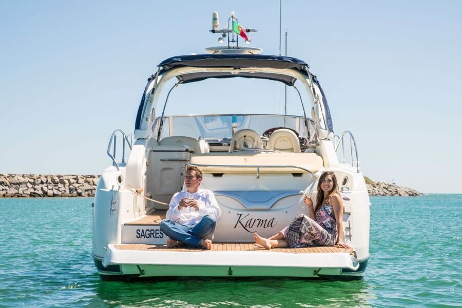 Lagos: Luxury Yacht Charter with Drinks & Tapas - Cruising Toward Ponta da Piedade