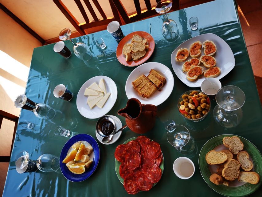 Las Palmas: 100% Local Tapas & Beach views - The first tapas bar, where food comes with a story