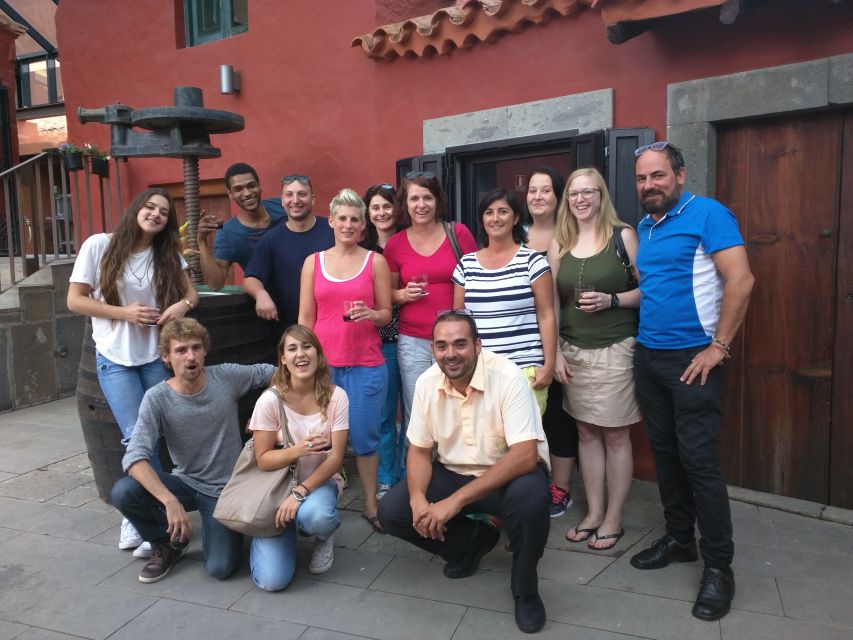 Las Palmas: Private Old City Guided Walking Tour with Tapas - Starting in San Telmo Park
